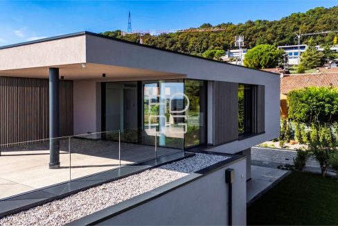 imm_70725-20251222215603-1280-_Watermark_png_mc