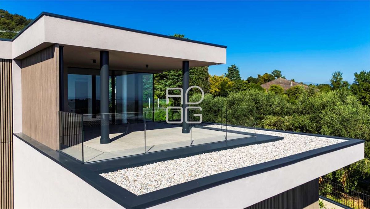 imm_70732-20251222194627-1280-_Watermark_png_mc