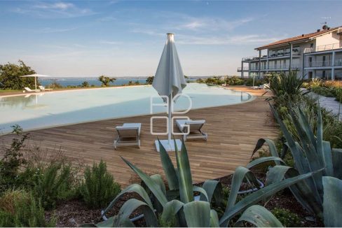 imm_55429-20240205223614-1280-_Watermark_png_mc