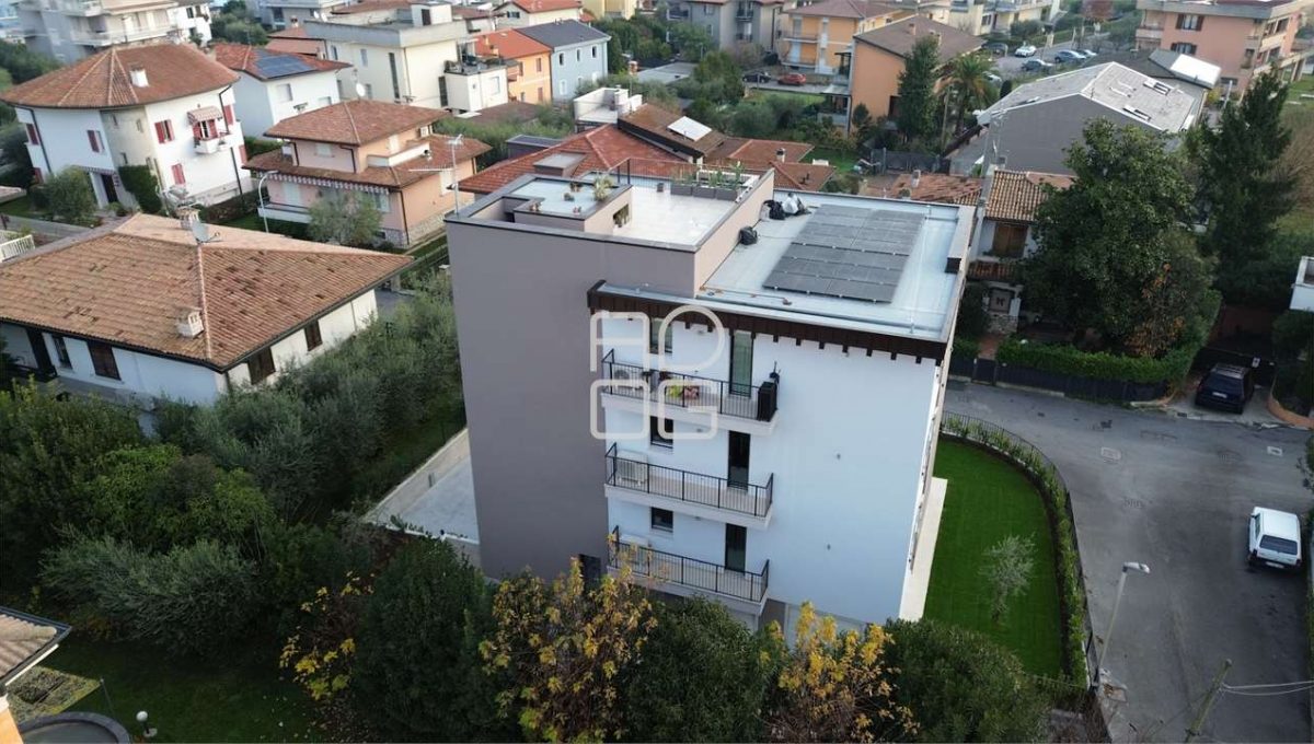 imm_70094-20251210161327-1280-_Watermark_png_mc