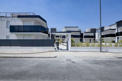 imm_59623-20240919152444-1280-_Watermark_png_mc