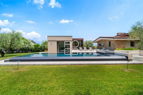 imm_66752-20250617084423-1280-_Watermark_png_mc