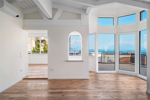 imm_68891-20260403150814-1280-_Watermark_png_mc