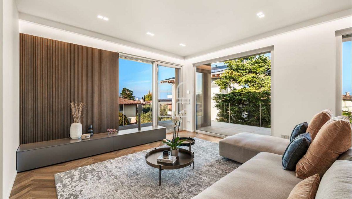 imm_69710-20260409071156-1280-_Watermark_png_mc