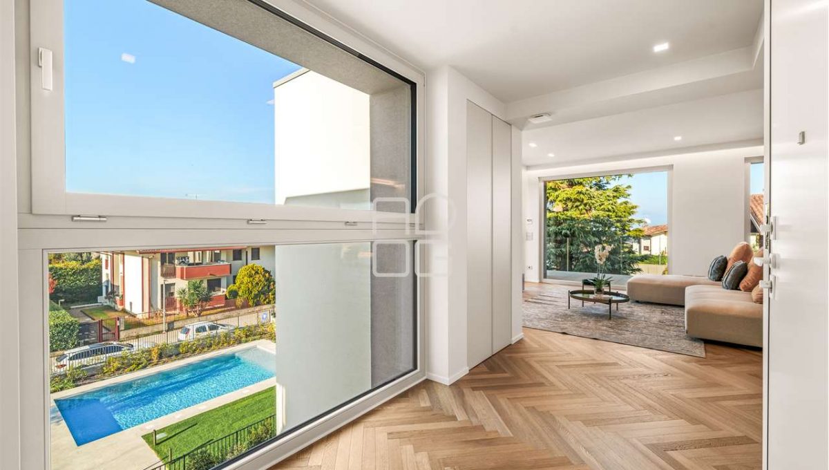 imm_69714-20260409071704-1280-_Watermark_png_mc