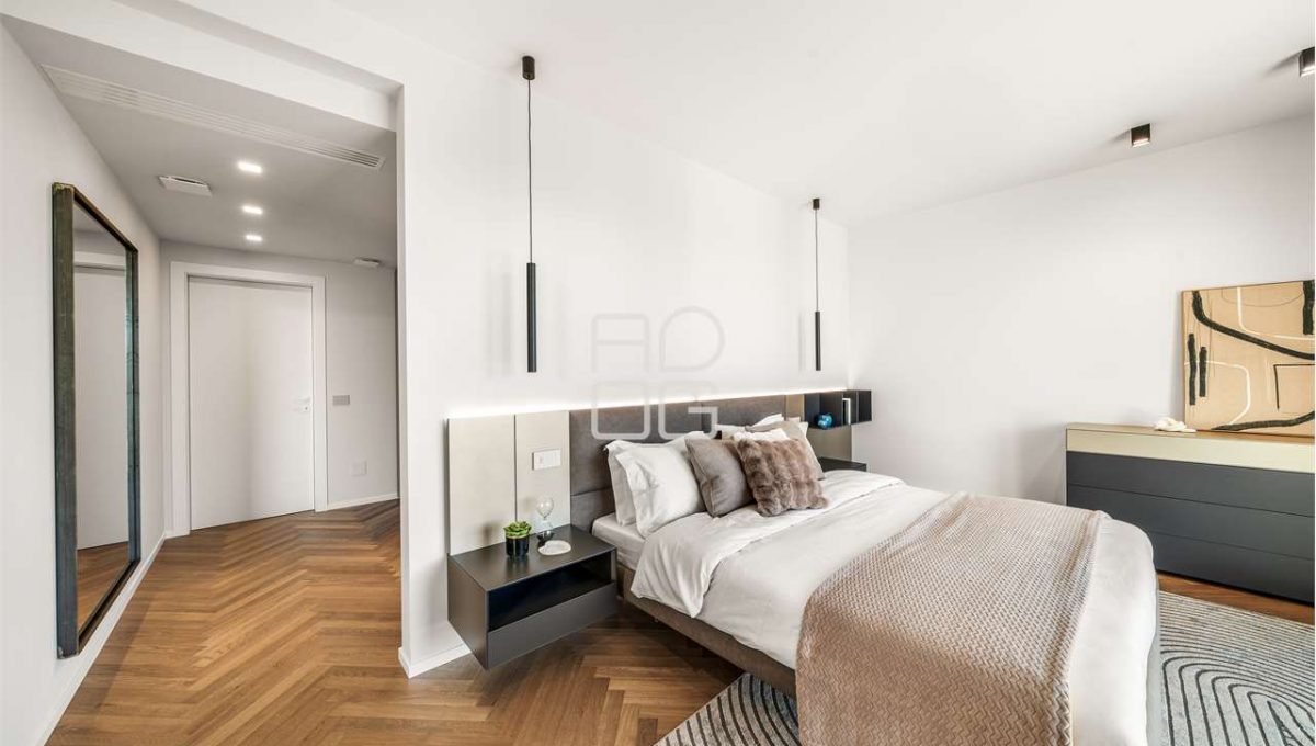 imm_69716-20260409071718-1280-_Watermark_png_mc