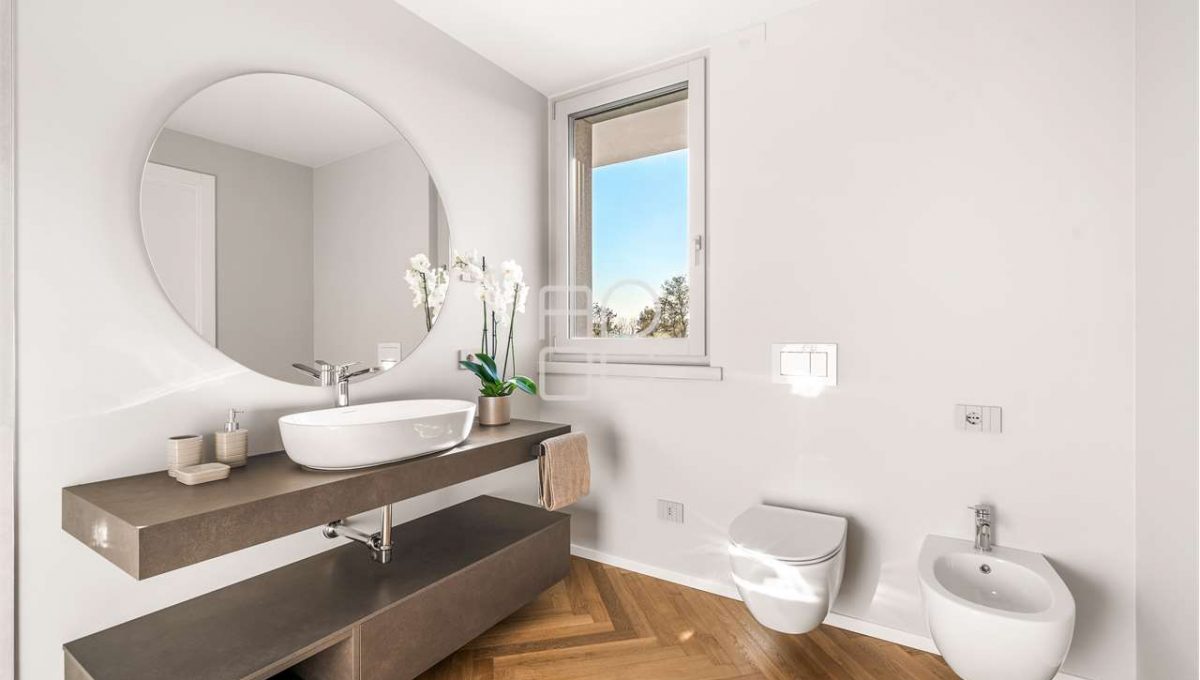 imm_69720-20260409071800-1280-_Watermark_png_mc