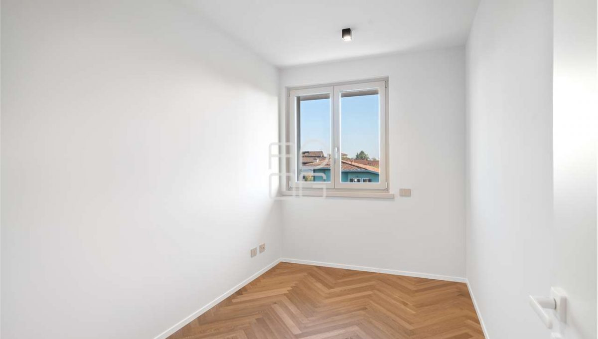 imm_69736-20260409071823-1280-_Watermark_png_mc