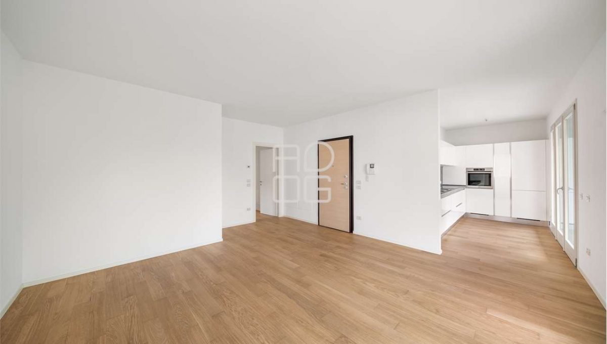 imm_71845-20260415102854-1280-_Watermark_png_mc