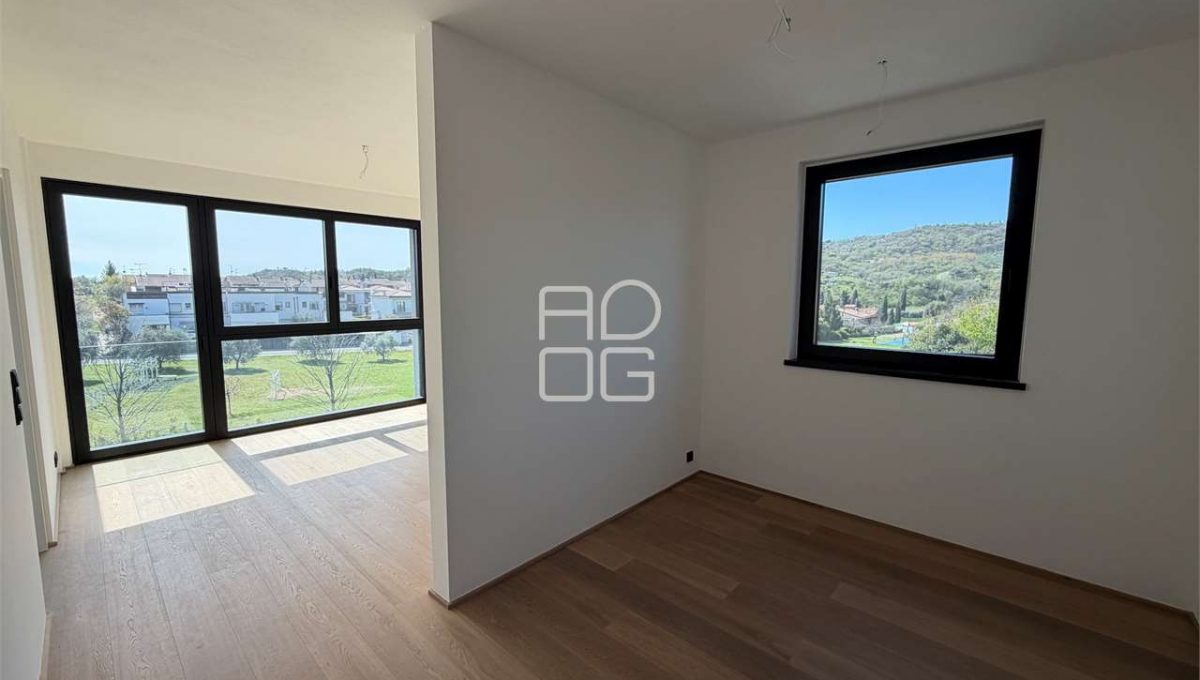 imm_73173-20260405204537-1280-_Watermark_png_mc