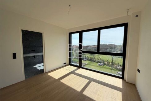 imm_73176-20260405204548-1280-_Watermark_png_mc