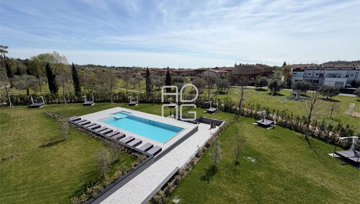 imm_73184-20260405204359-1280-_Watermark_png_mc