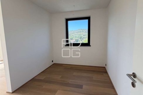 imm_73190-20260405234415-1280_Watermark_png_mc