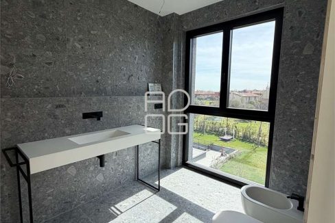 imm_73193-20260405234424-1280_Watermark_png_mc