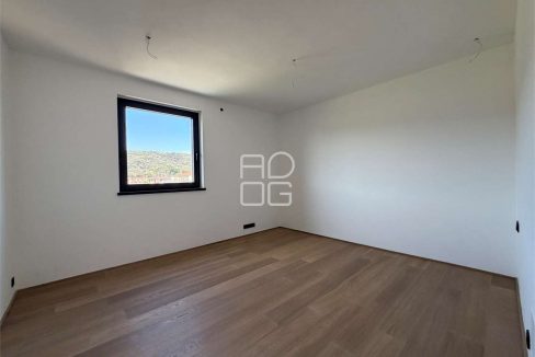 imm_73196-20260405234358-1280-_Watermark_png_mc