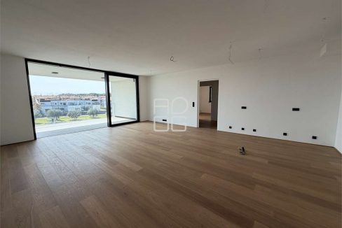 imm_73201-20260405234339-1280-_Watermark_png_mc