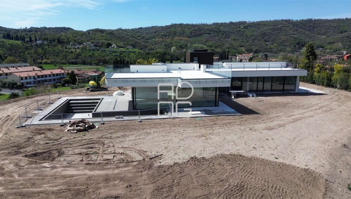 imm_73235-20260406000529-1280-_Watermark_png_mc