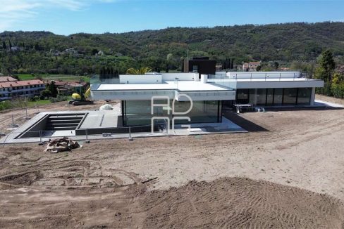 imm_73235-20260406000529-1280-_Watermark_png_mc