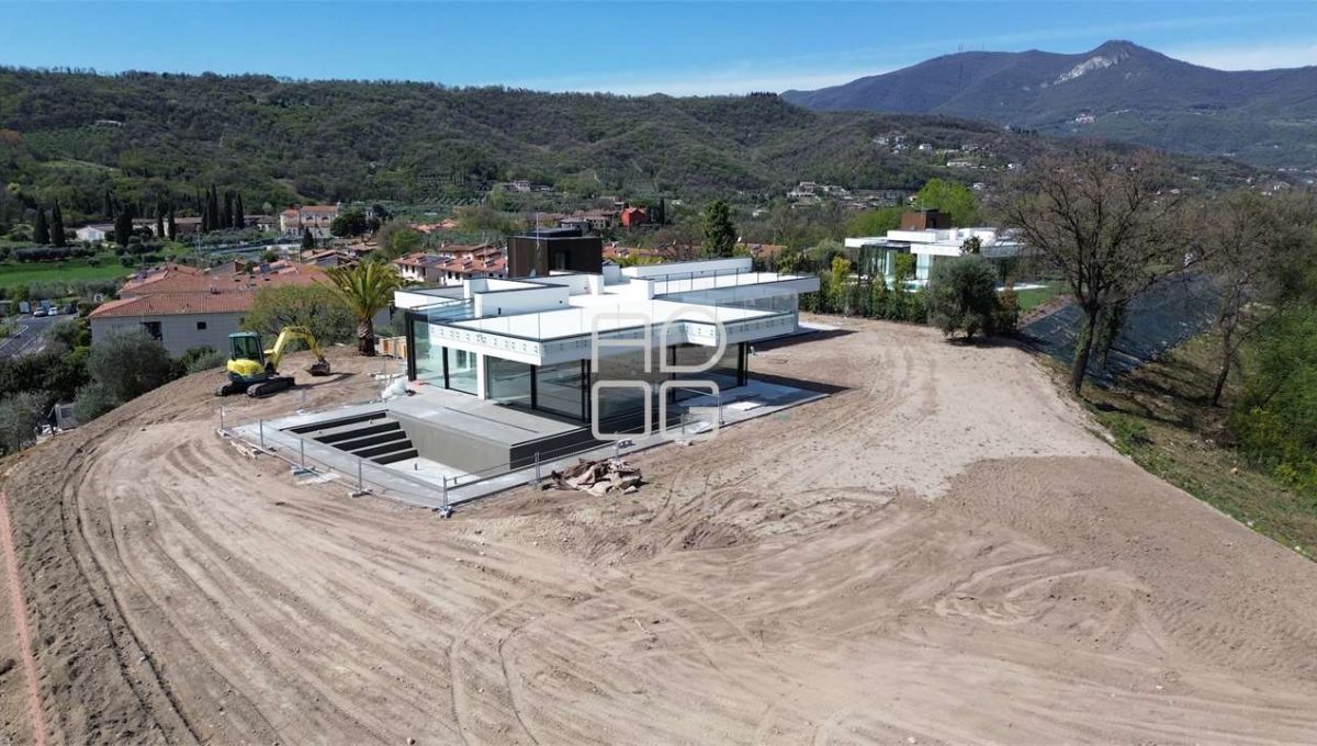 imm_73244-20260406000532-1280-_Watermark_png_mc