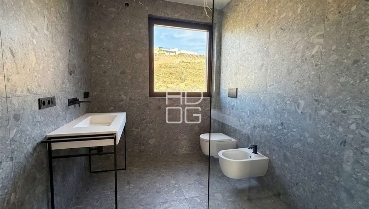 imm_73262-20260407200008-1280-_Watermark_png_mc