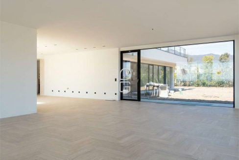 imm_73284-20260407201021-1280-_Watermark_png_mc