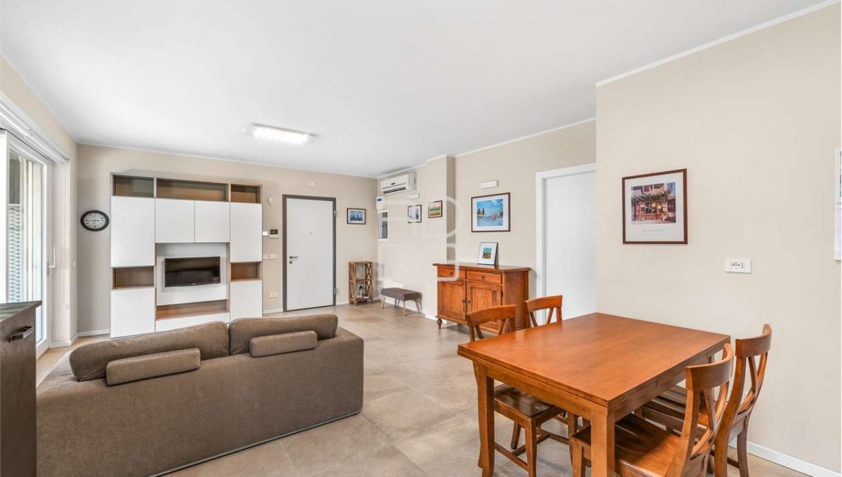 imm_73319-20260408192245-1280-_Watermark_png_mc