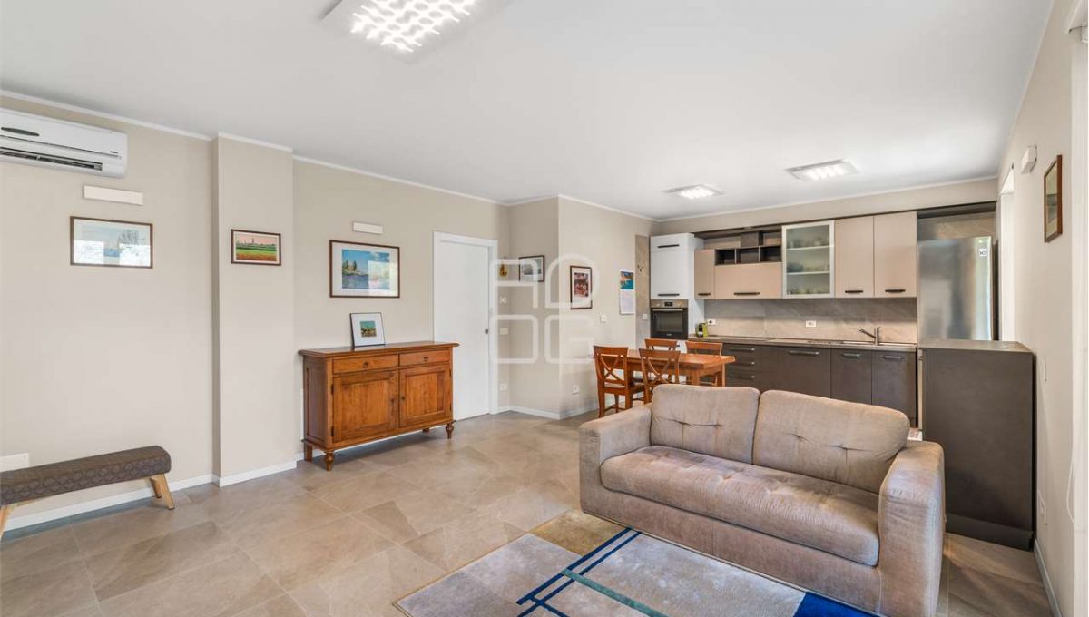 imm_73321-20260408192250-1280-_Watermark_png_mc