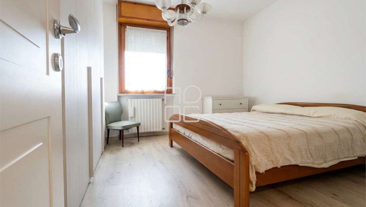 imm_73385-20260410182031-1280-_Watermark_png_mc