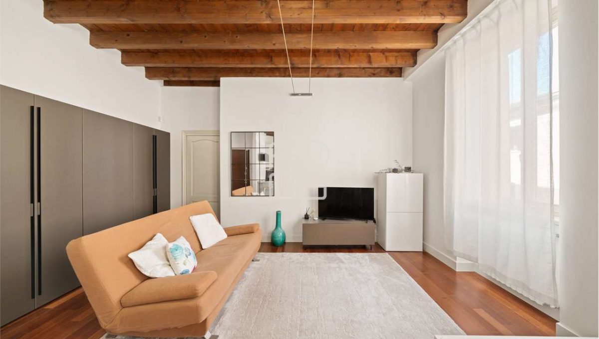 imm_73420-20260414091641-1280-_Watermark_png_mc