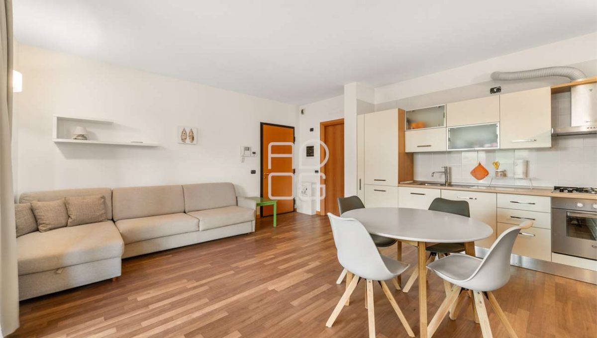 imm_73568-20260424095448-1280-_Watermark_png_mc