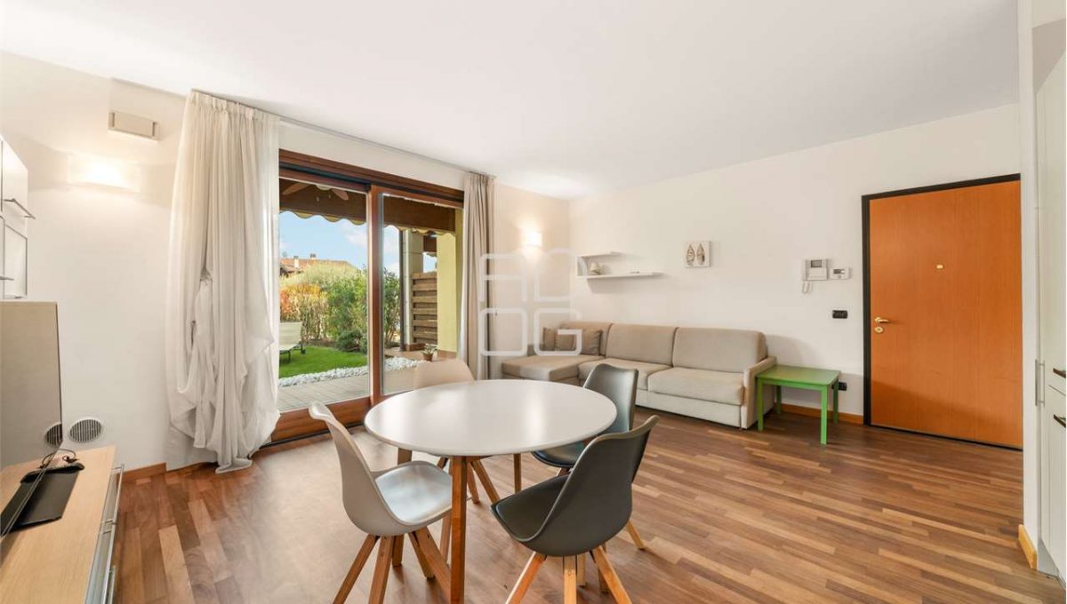 imm_73569-20260424095451-1280-_Watermark_png_mc