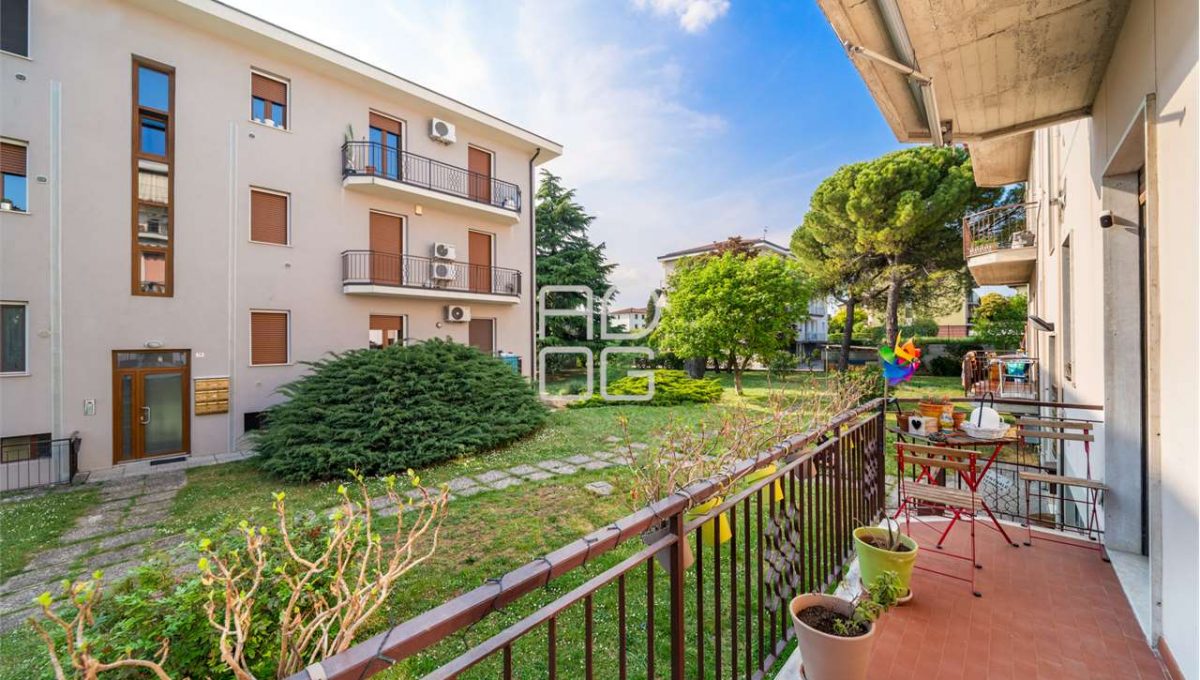 imm_73631-20260427135154-1280-_Watermark_png_mc